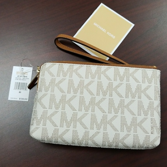 NWT Michael Kors Jet Set Travel Wrislet - Picture 2 of 8
